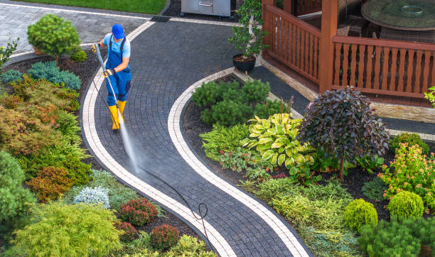 Best Roof Power Washing Services  in Halawa, HI